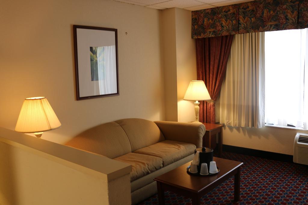 Imperial Swan Hotel And Suites Lakeland Oda fotoğraf